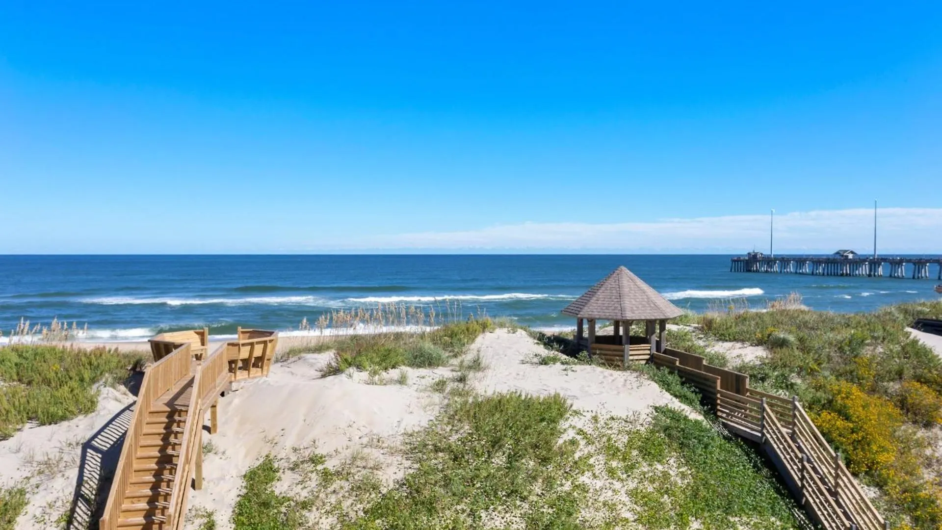 Seaside Oasis Luxury Oceanfront Elevator Pool