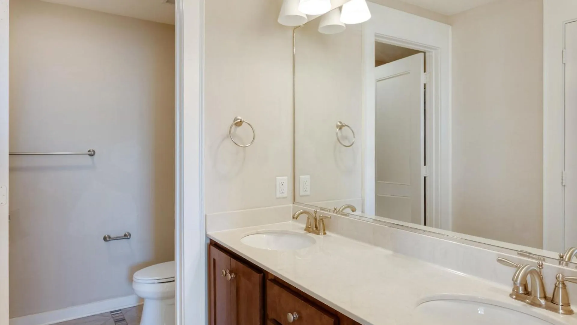 Seaside Oasis Luxury Oceanfront Elevator Pool Holiday home