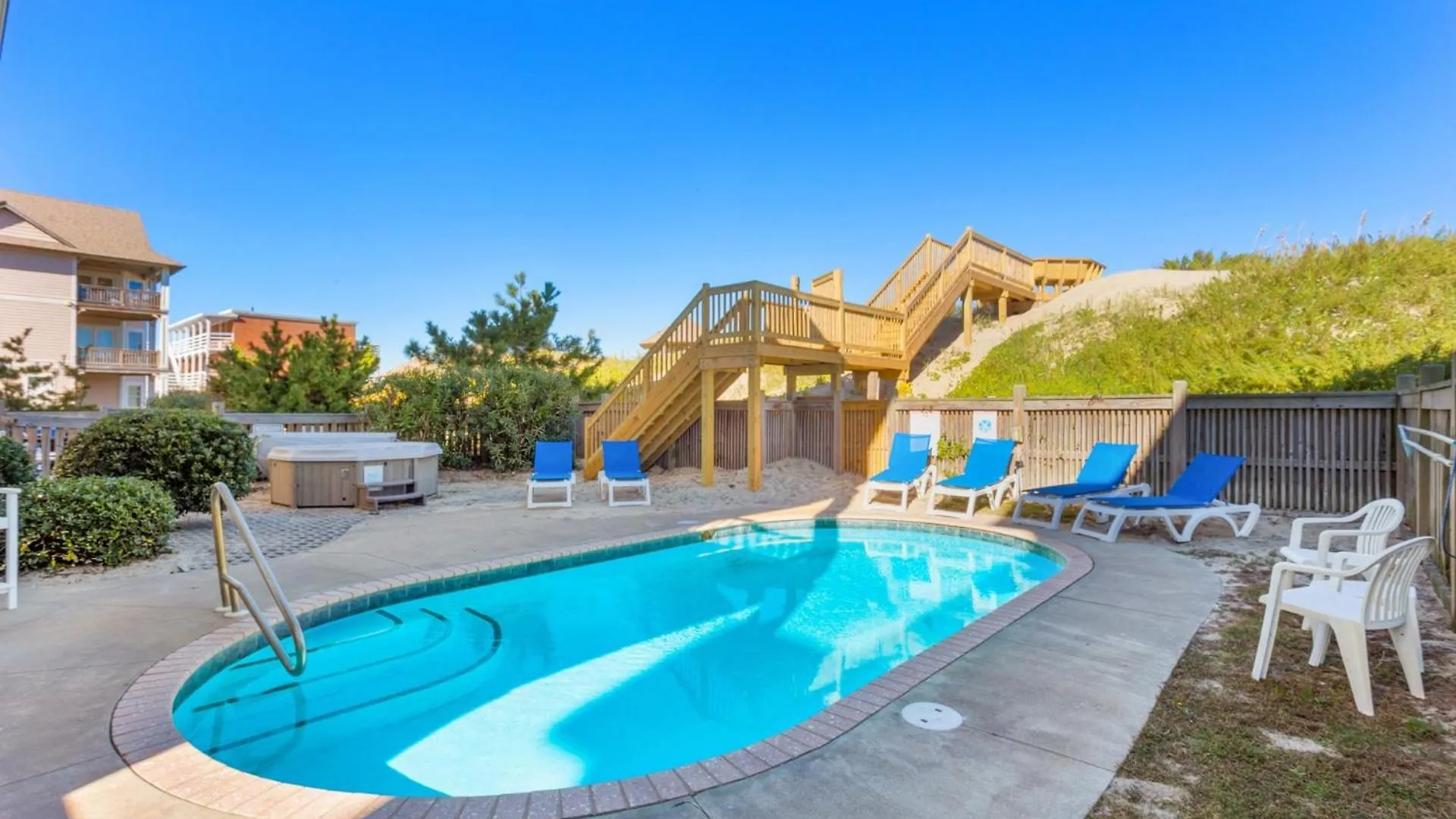 Seaside Oasis Luxury Oceanfront Elevator Pool Holiday home