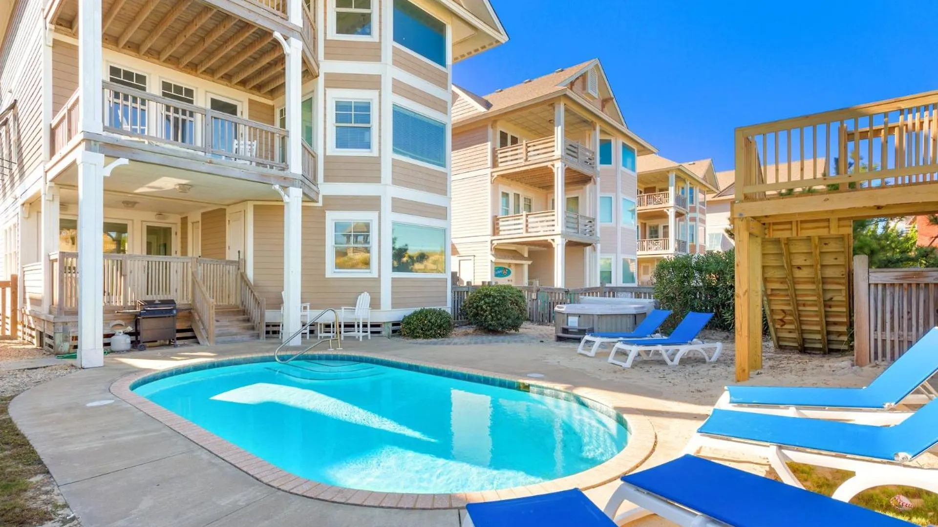 Holiday home Seaside Oasis Luxury Oceanfront Elevator Pool Nags Head