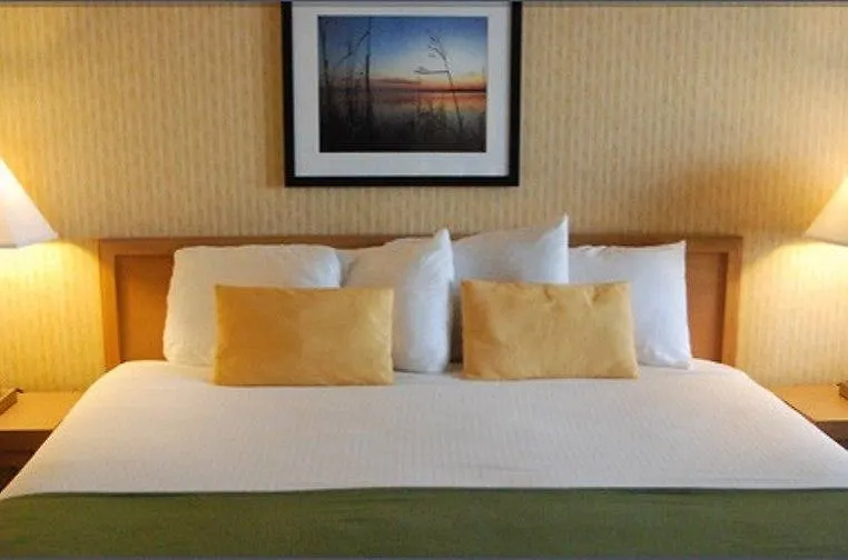 Rezort Express Oceanfront By Ihg Nags Head
