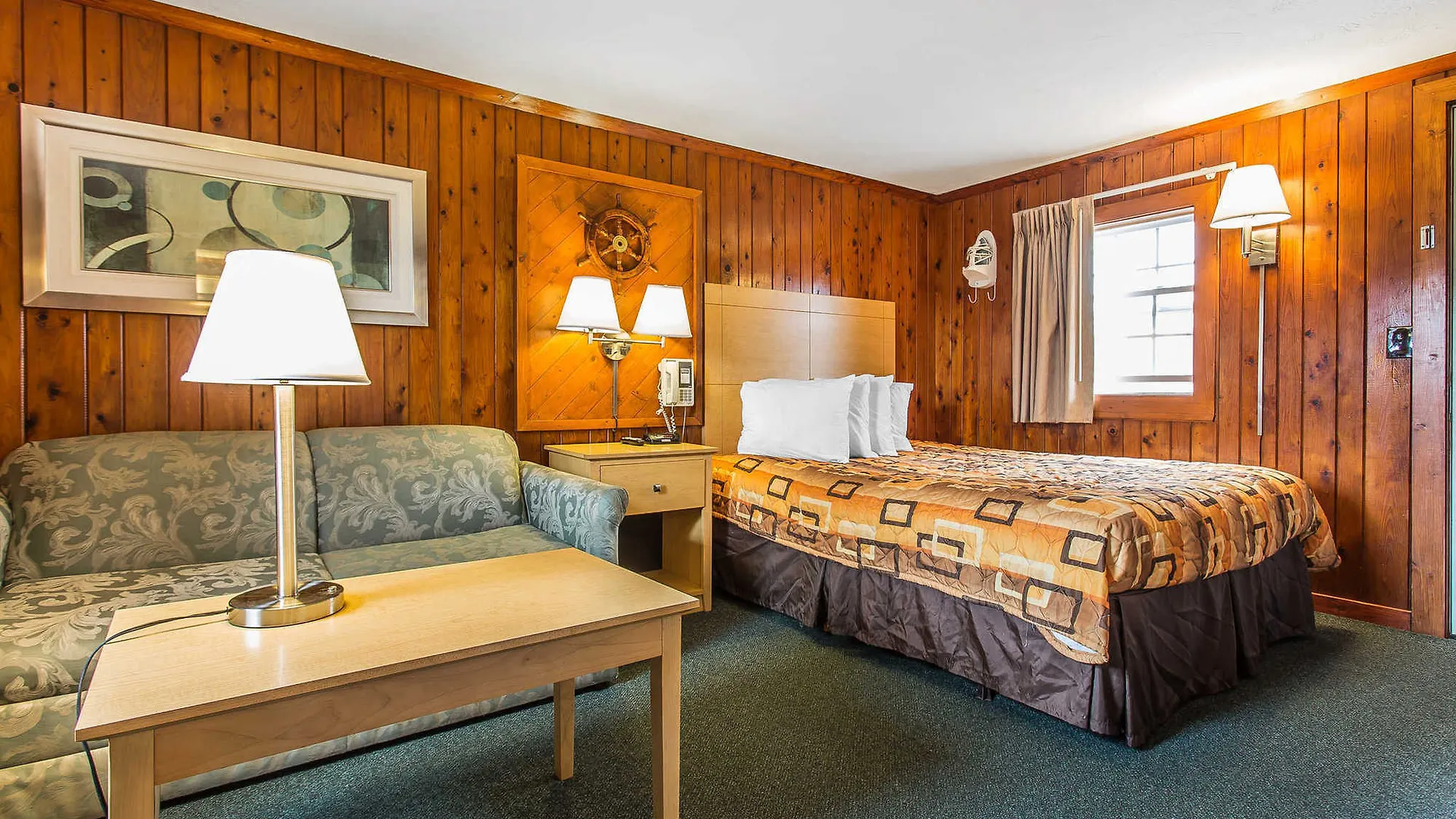 Rodeway & Hotel