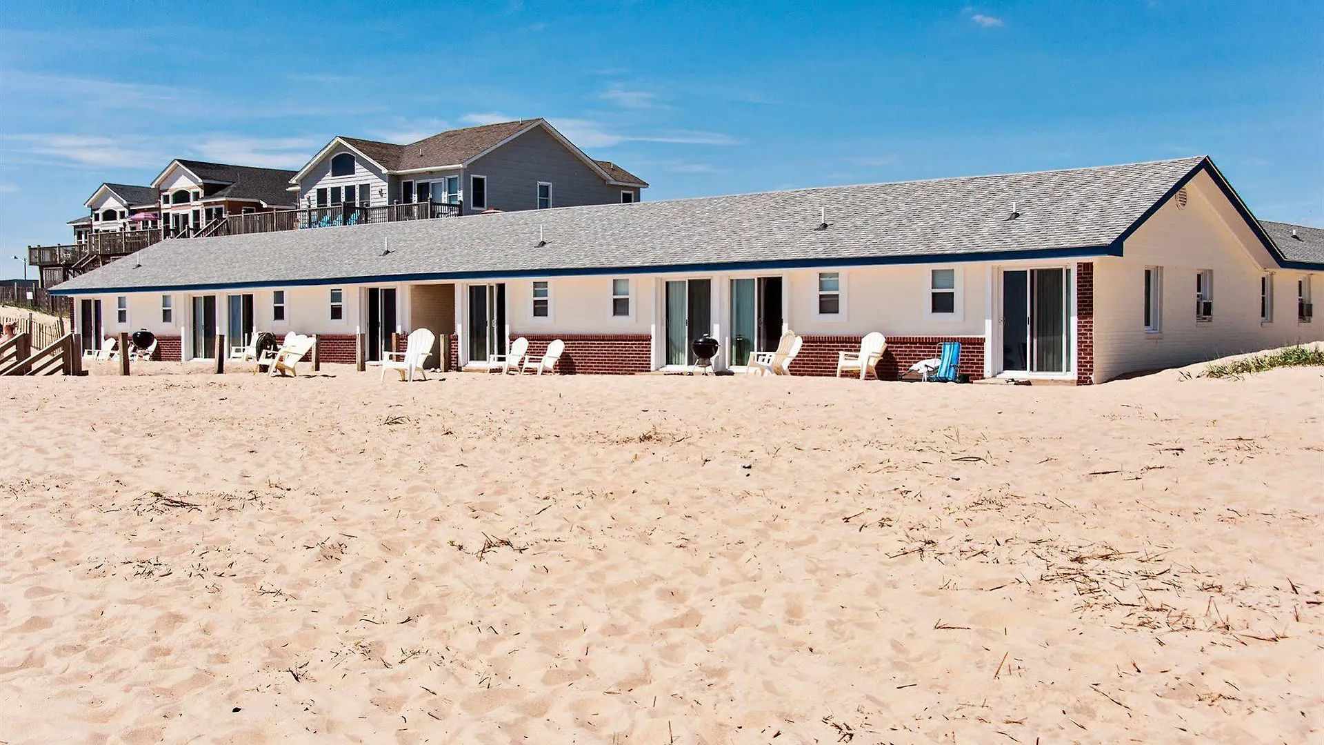 Dolphin Oceanfront - 2* Nags Head