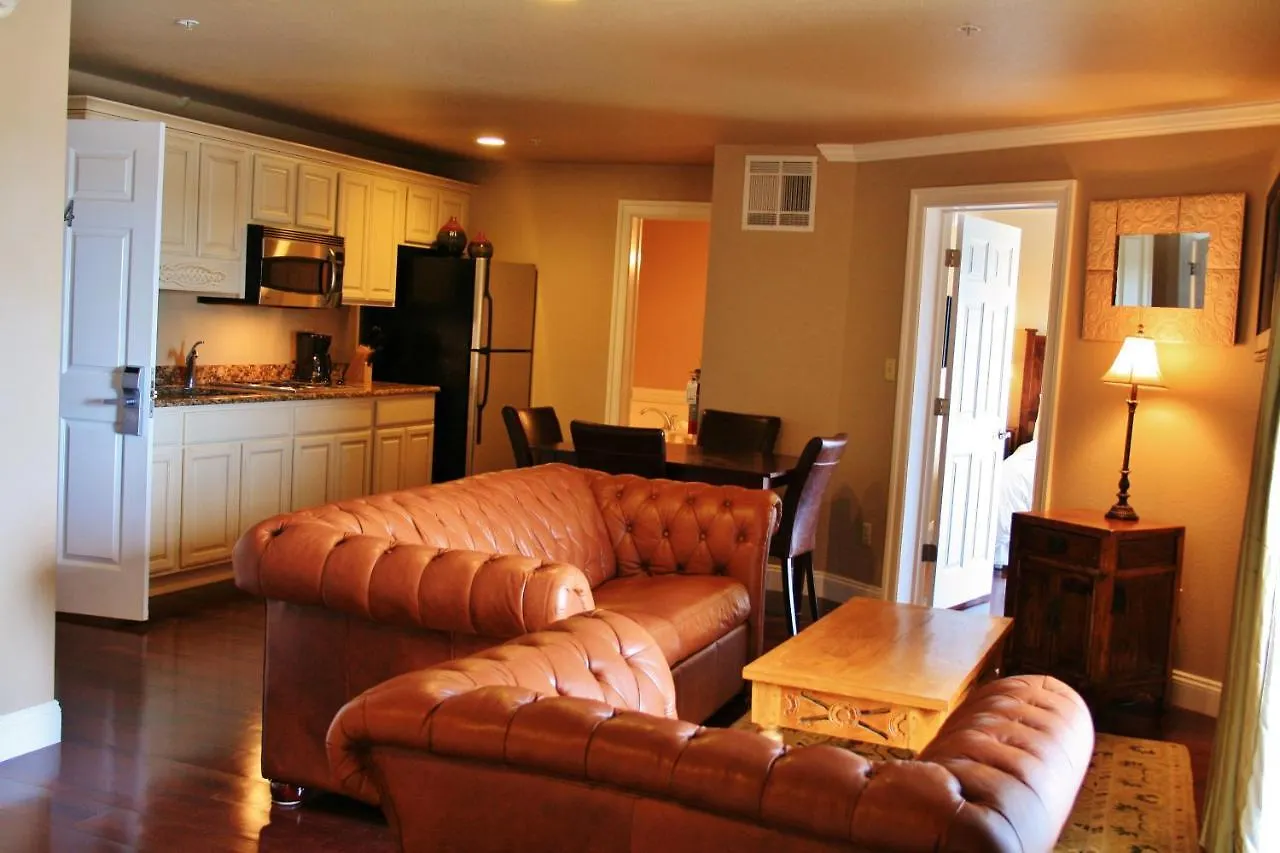 Oasis Suites
