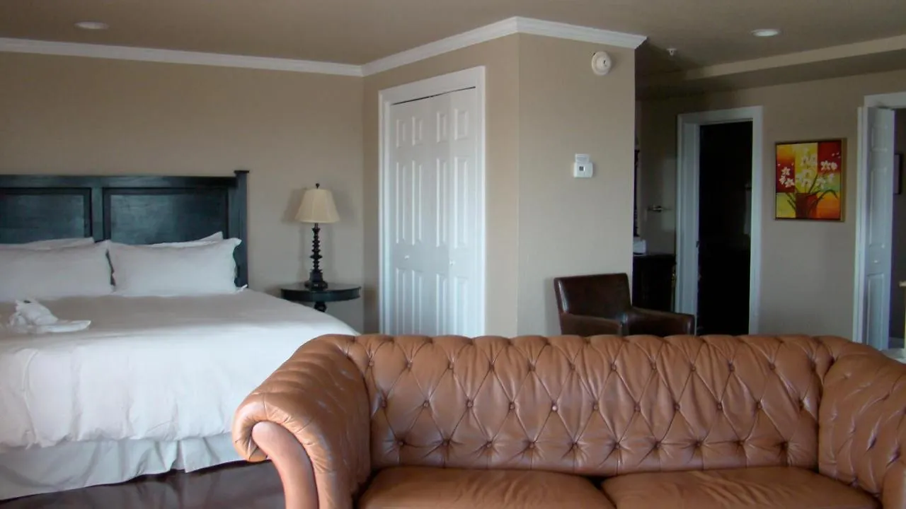 Oasis Suites Nags Head