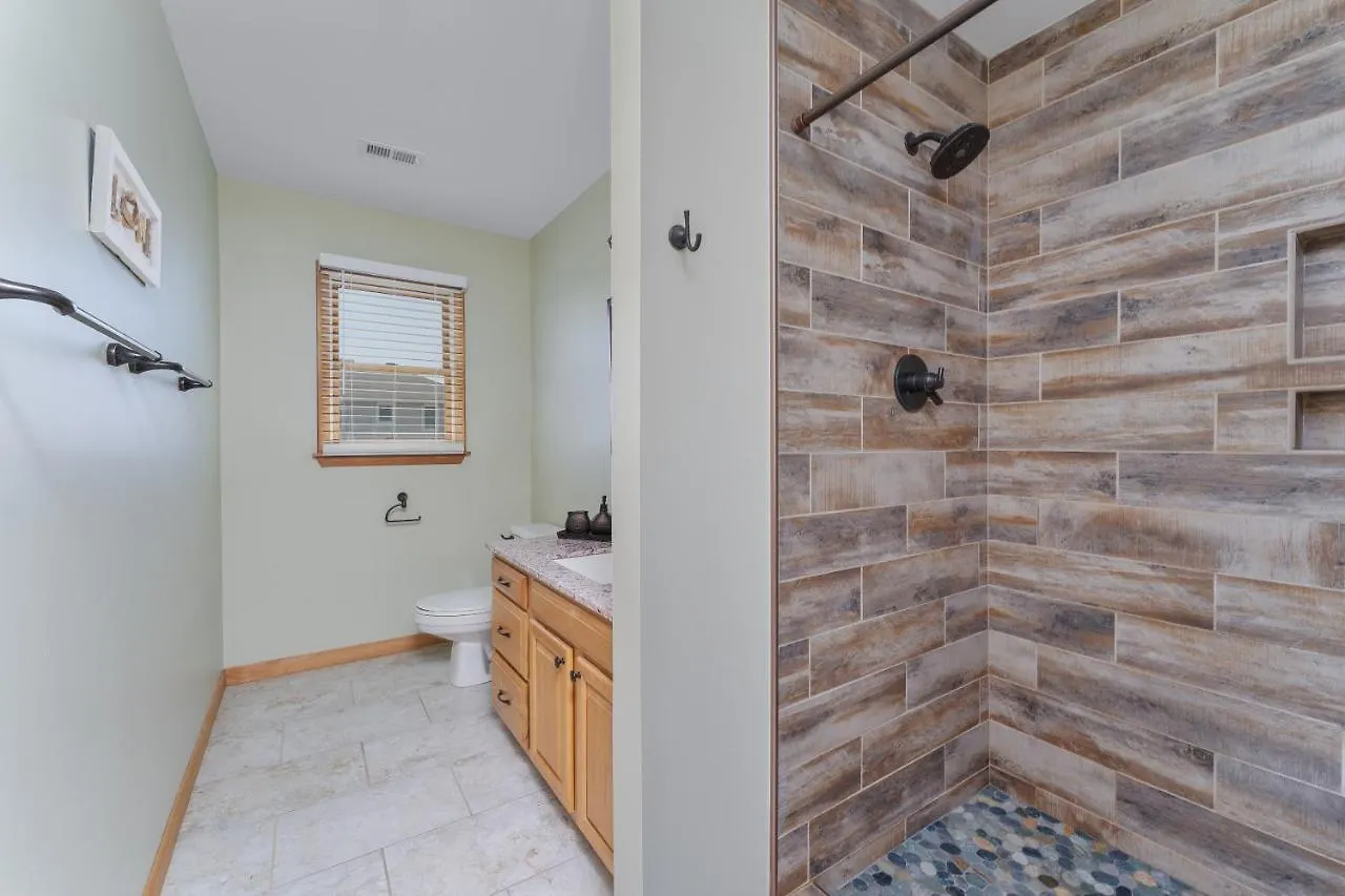 5720 - Island Haven By Realty