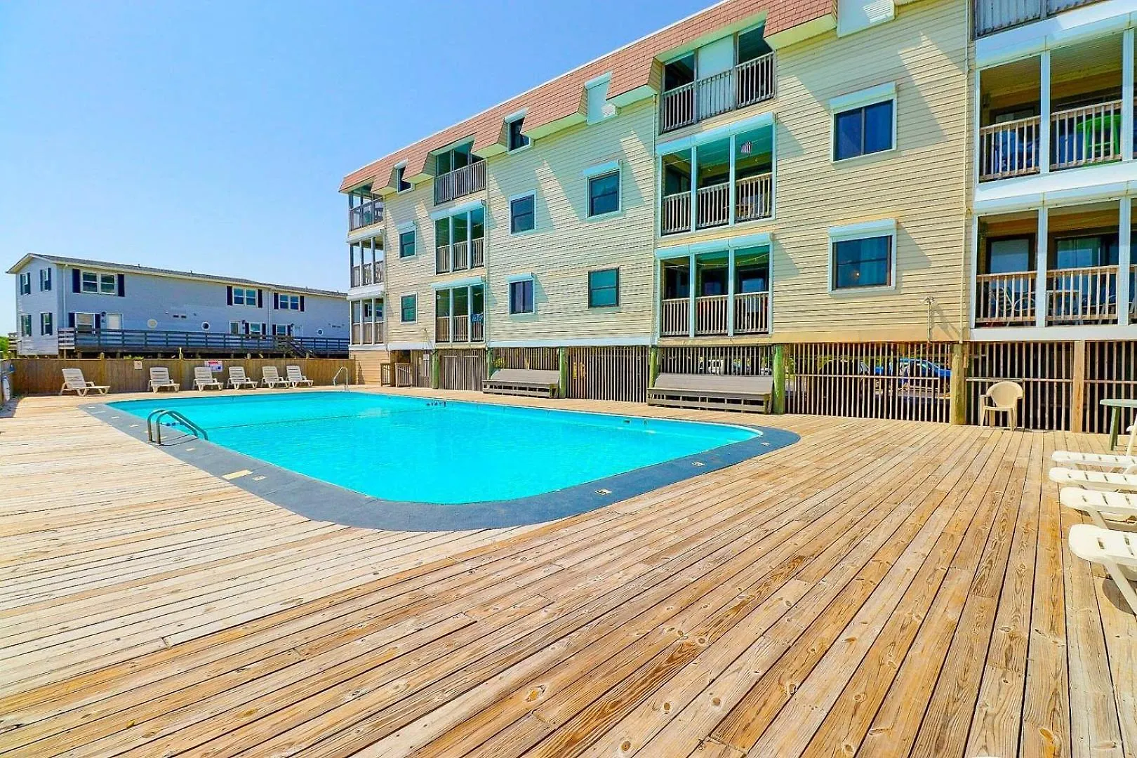 Av2d By The Sea Oceanfront Community Pool *