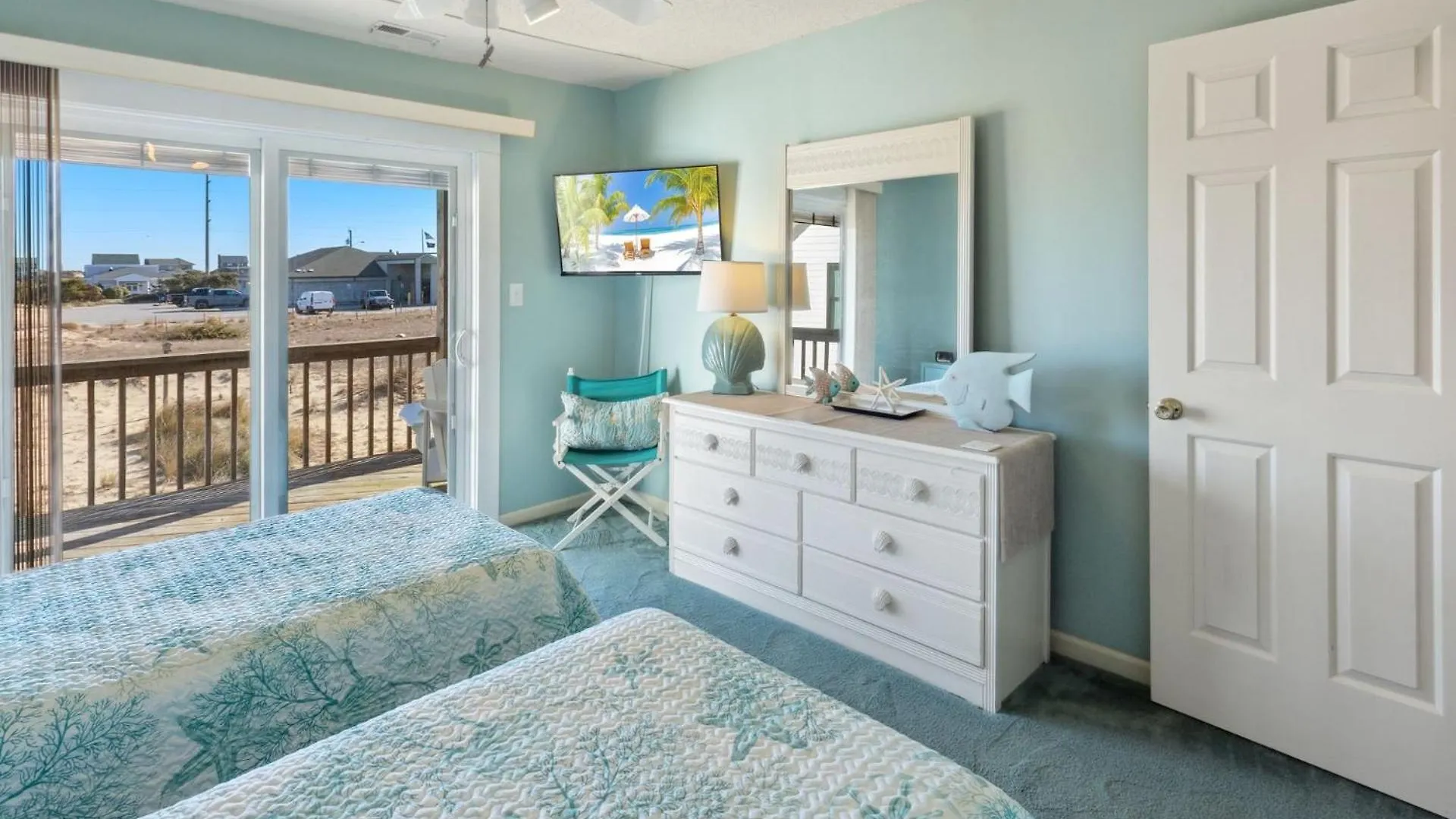 Holiday home 6133 Coastal Crave 3 Min Drive To